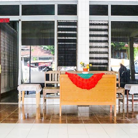 Spot On 91212 Hotel Kelimutu Kupang  Ngoại thất bức ảnh